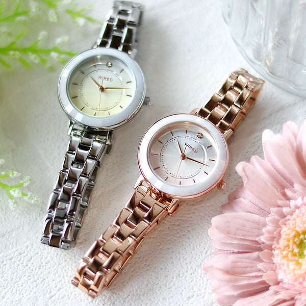 Features a 36-sided ceramic bezel that sparkles like ice and a