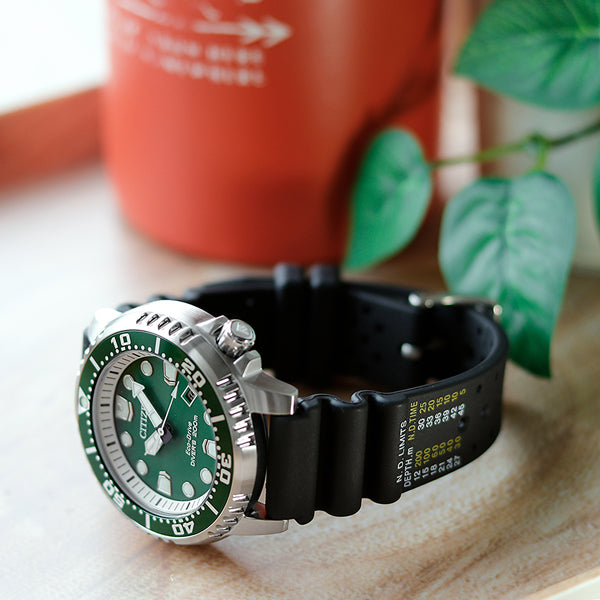 ISO/JIS規格対応、200m潜水用防水性能を持つ、本格派ダイバーズ