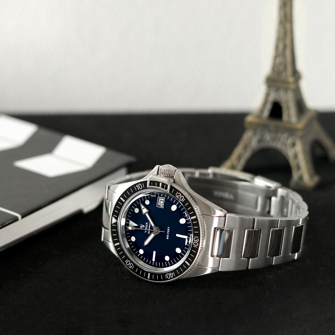 1970年代モデルのクラシックな特徴を再現したリバイバルモデル⌚