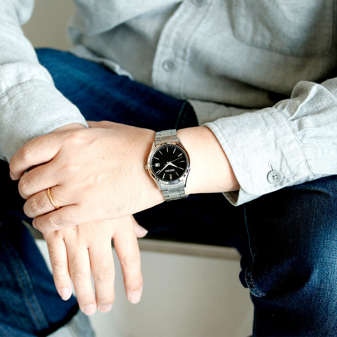 Dimple様 繊細な斜面を持つ、流線形の美しいフォルムのケースデザインに