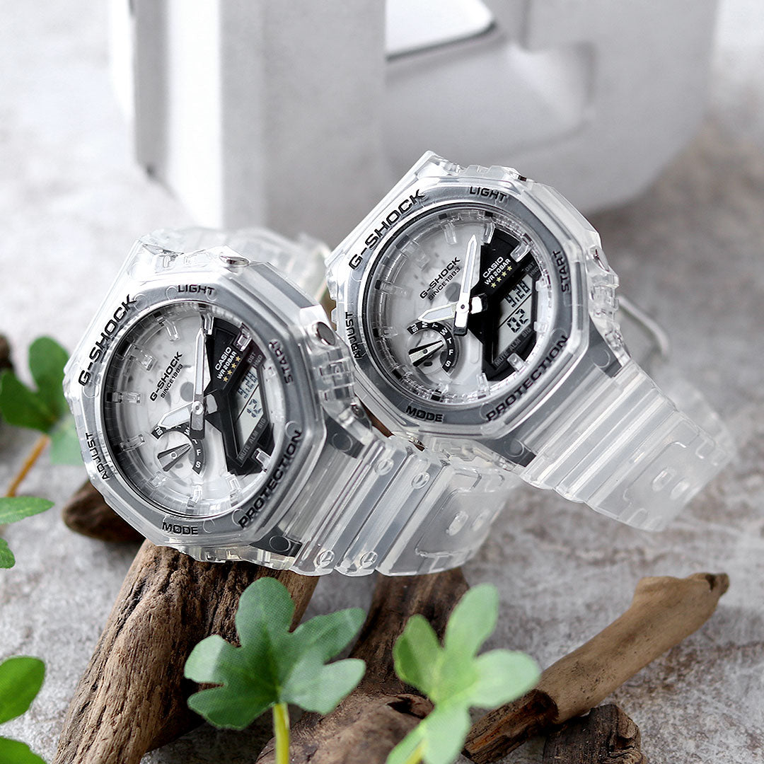 G-SHOCK 5711 クリア ペアウォッチ]G-SHOCKの人気モデルの再構築をイメージし、クリア