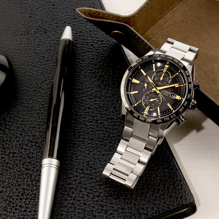 新たな一年への祈りや期待を込めたゴールドのリングが輝くブランド横断企画⌚✨