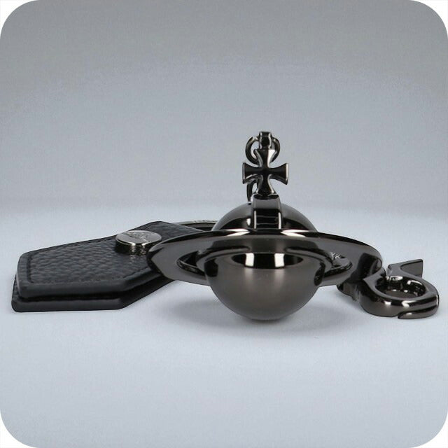 ヴィヴィアン ウエストウッド キーホルダー レディース Vivienne Westwood ガジェット キーリング 鍵 ロゴ 8203011IU OM0014 N403 ガンメタル 8203011IU-OM0014-N403