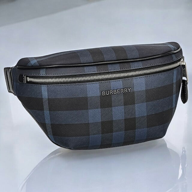 未使用級 Burberry 現行ボディバッグ レザー TBロゴ ブラック ✨極美品✨ バーバリー 現行 ボディバッグ ウエストポーチ