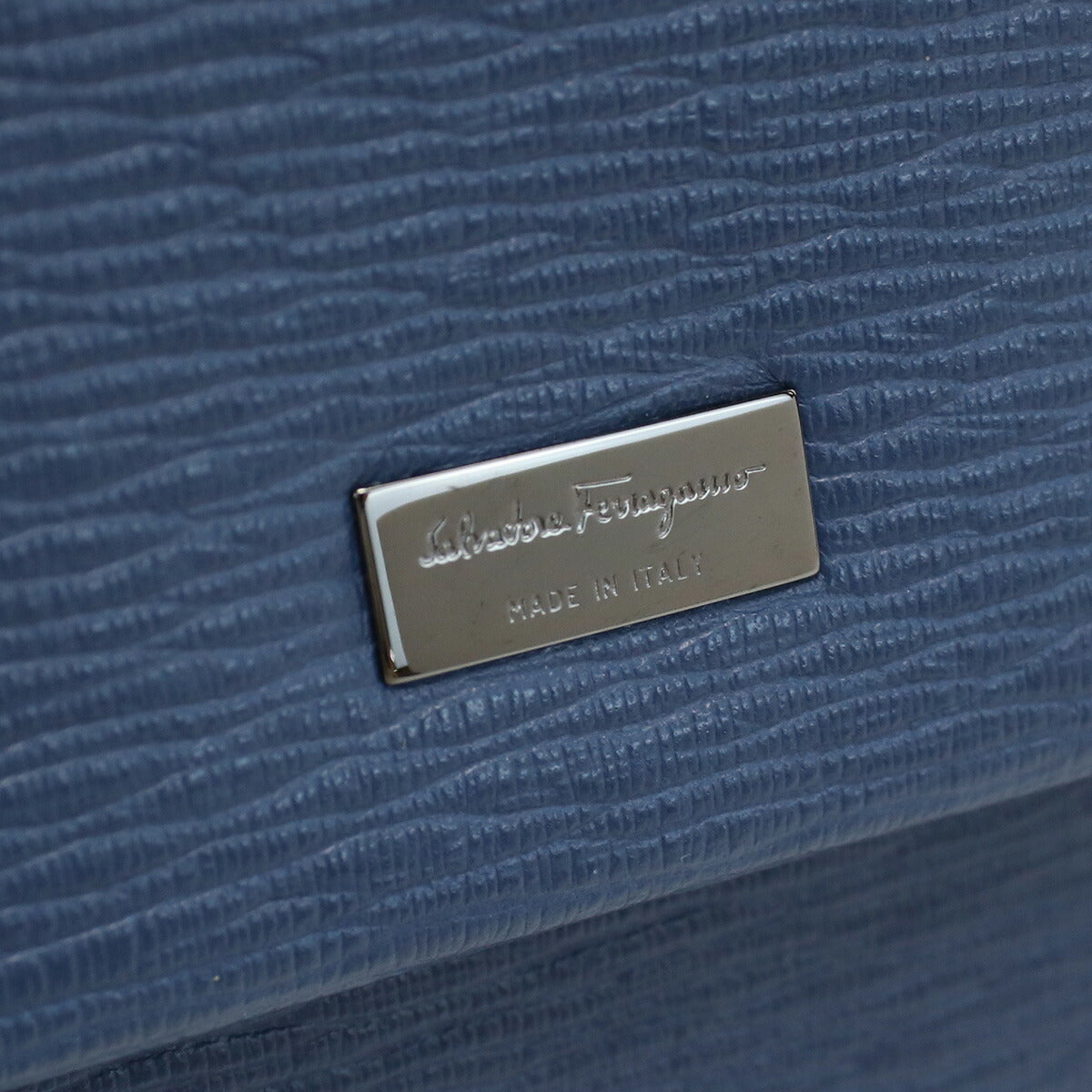 フェラガモ 長財布ニ折小銭入付き メンズ PEBBLE CALF カーフ イタリア 66-0155 ブルー系 財布 FER66-0155031