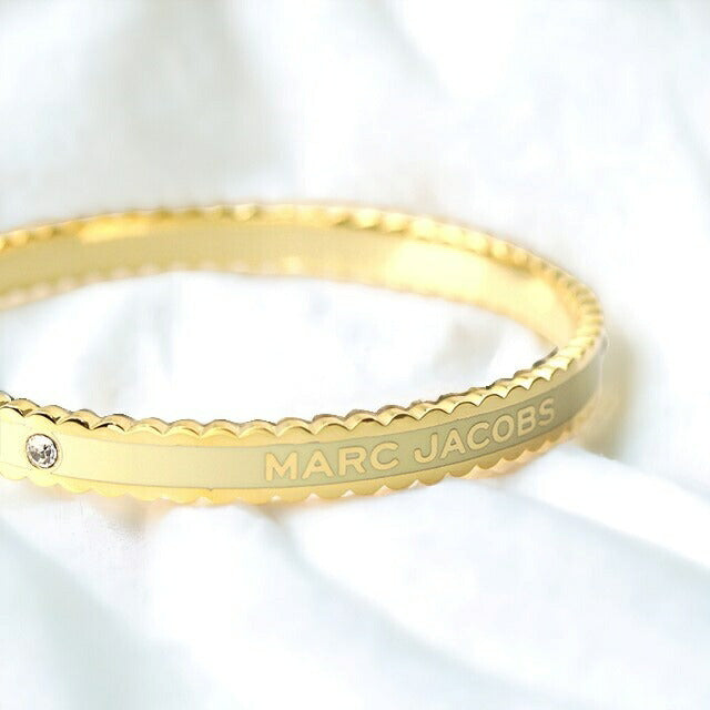 マーク ジェイコブス バングル MARC JACOBS ザ メダリオン スカロップ バングル 真鍮 レディース J103MT7PF22 108 クリーム ゴールド 記念品 ギフト J103MT7PF22-108