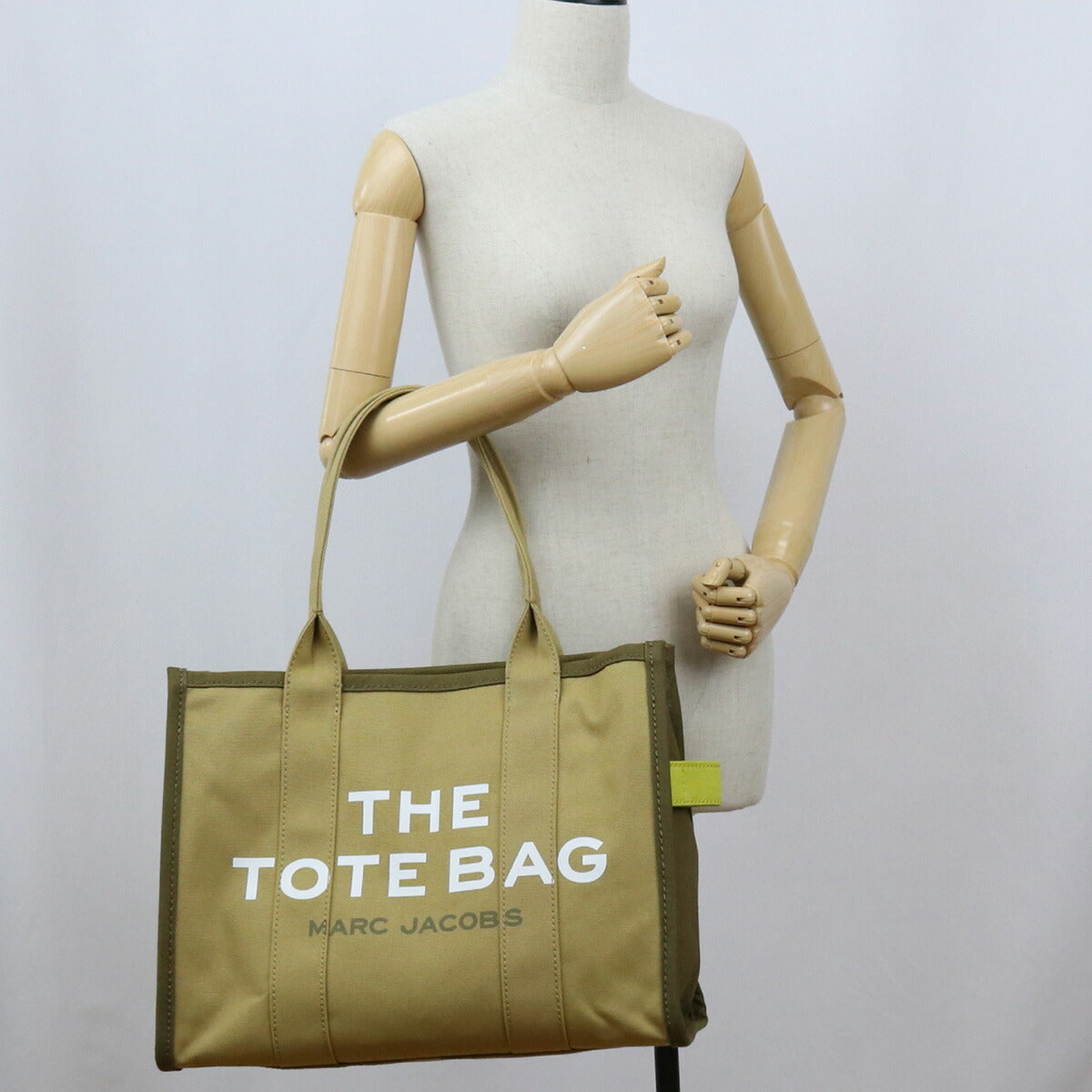 マーク・ジェイコブス トートバッグ レディース キャンバス ベトナム H073M01RE21 SLATE GREEN MULTI カーキ系 バッグ MAJH073M01RE21011