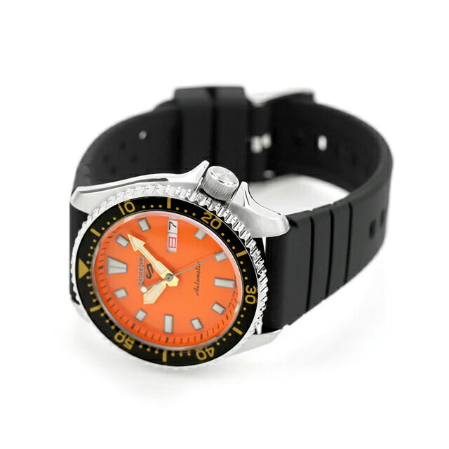 Seiko 5 Sports SKX系列自动观看品牌男士精工5 Sports SBSA309模拟橙在日本SBSA309