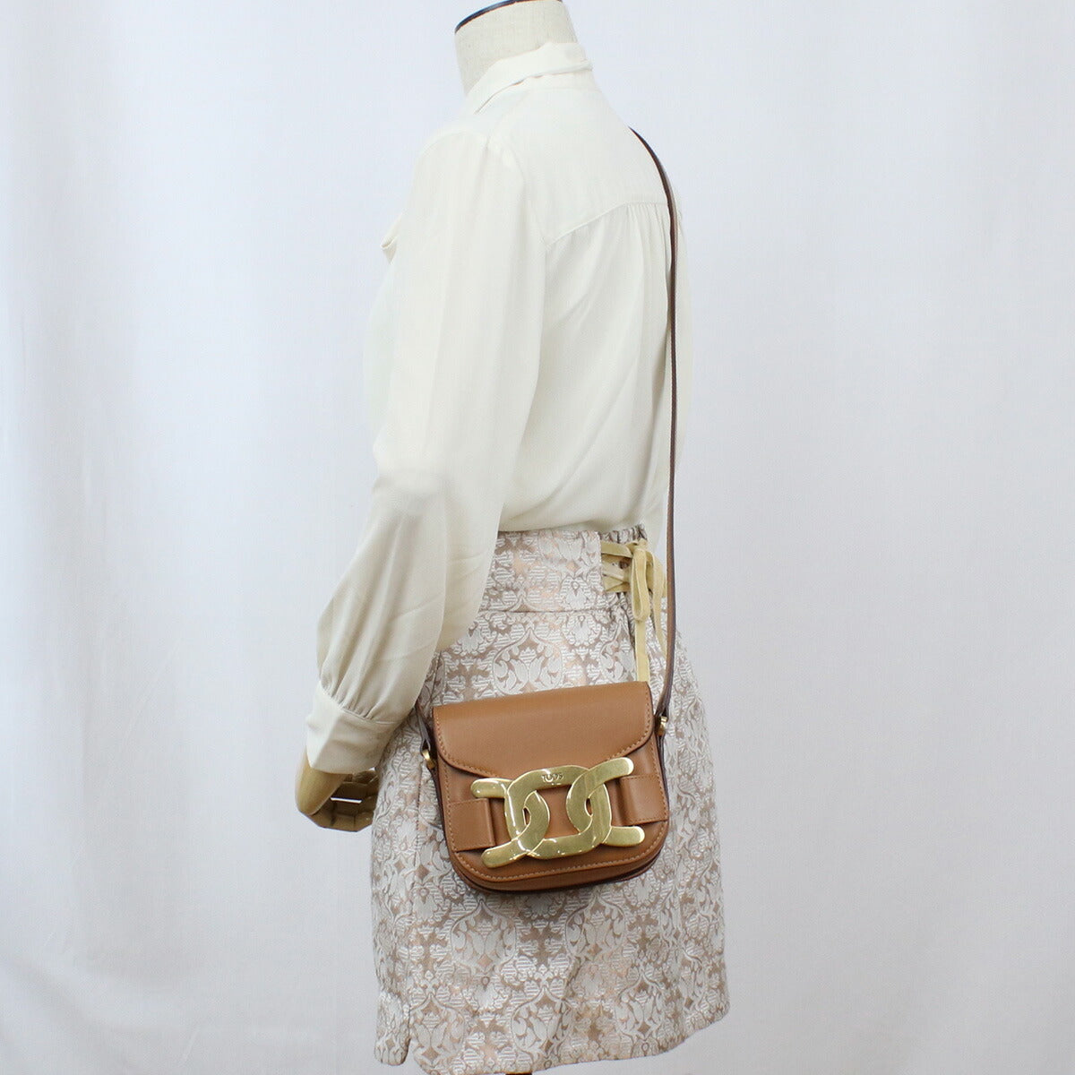 トッズ 斜め掛けショルダーバッグ レディース レザー イタリア XBWAOYJ0100 ブラウン系 バッグ TODXBWAOYJ0100011