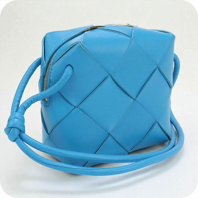 中古 ボッテガヴェネタ 斜め掛け ショルダーバッグ レディース ブランド BOTTEGA VENETA イントレチャート ミニカセット カメラバッグ 701915 ブルー バッグ USDBO98407011