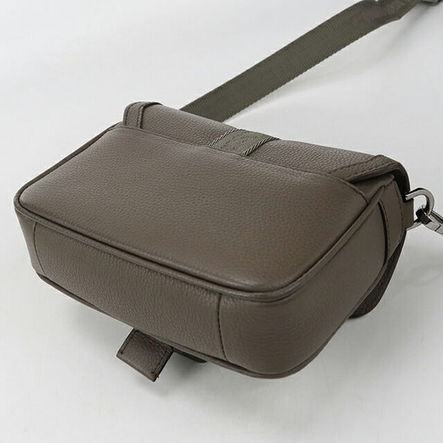二手 Dior 单肩包 中性品牌 Dior Hit the Road 皮革卡其色包 USDCD101476011