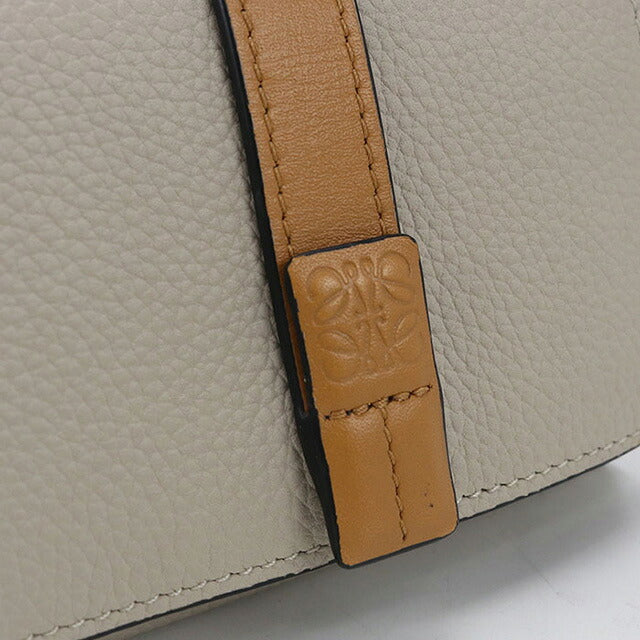 中古 ロエベ 三つ折り財布 レディース ブランド LOEWE アナグラム トライフォールドウォレット C660TR2X01 ベージュ 財布 USDLO106952011