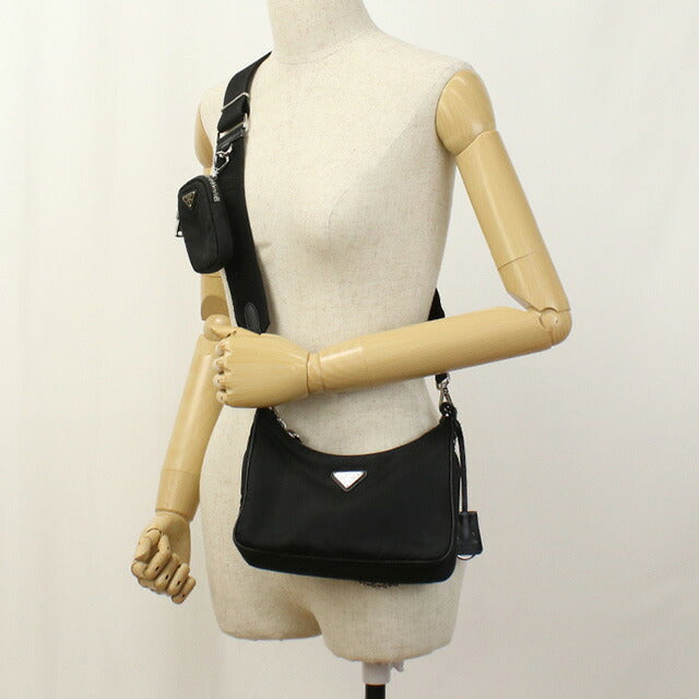 使用的Prada Crossbody肩带为女性品牌Prada Prada Re Edition 2005 1BH204黑色包USDPR95735011