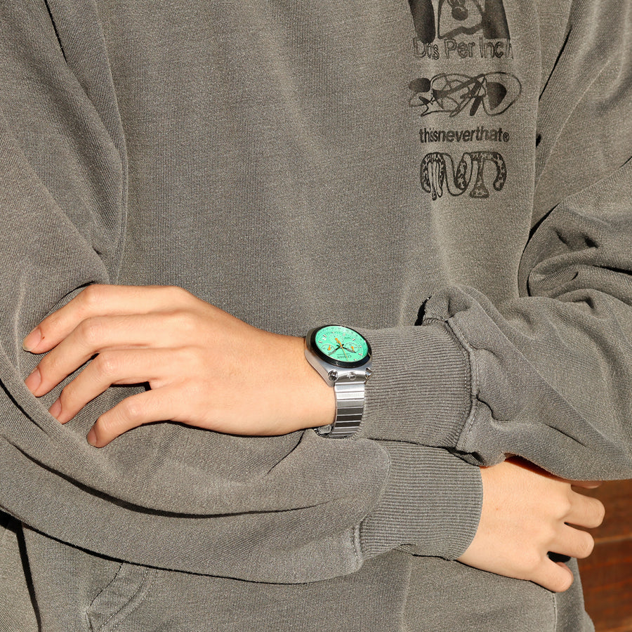 【世界限定4,000本】シチズン レコードレーベル AN3660-73X｜PLAYGROUND Edition×ツノクロノ、暗闇で光る夜光グリーンの衝撃