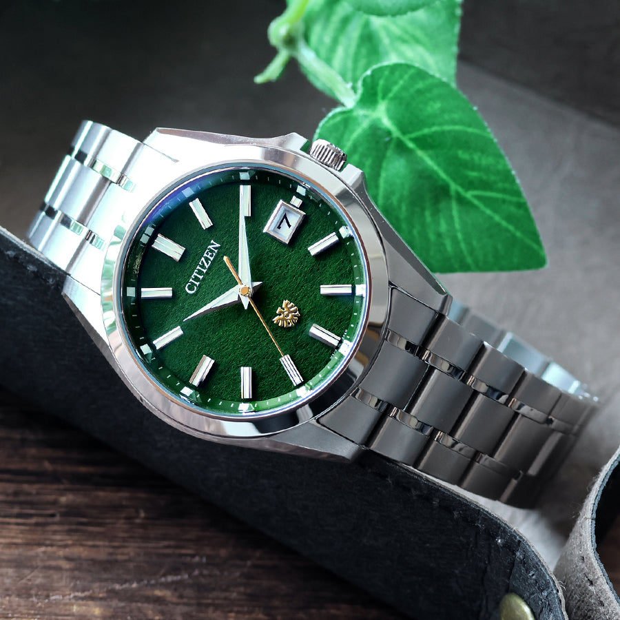 【世界限定650本】ザ・シチズン AQ4091-56W｜エコ・ドライブ50周年×千歳緑和紙文字板×スーパーチタニウム、千年の色を纏う頂点の一本