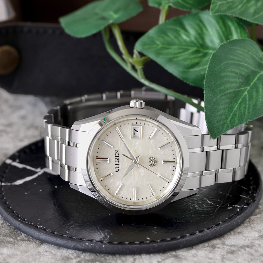 ザ・シチズン AQ4100-57C｜薄く、美しく、そして正確に。エコ・ドライブ年差±5秒の傑作✨