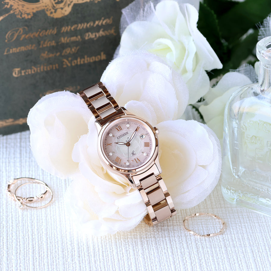 🌸✨ シチズン クロスシー ES9498-69N | 白蝶貝に咲く限定カメリア🌺 サクラピンクの電波ソーラーウォッチ💎