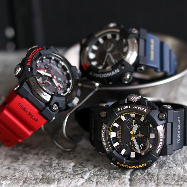 G-SHOCK MASTER OF Gシリーズの中でISO規格200m潜水用防水機能を備えた「FROGMAN」が、シリーズ初となるアナログ表示で登場❕