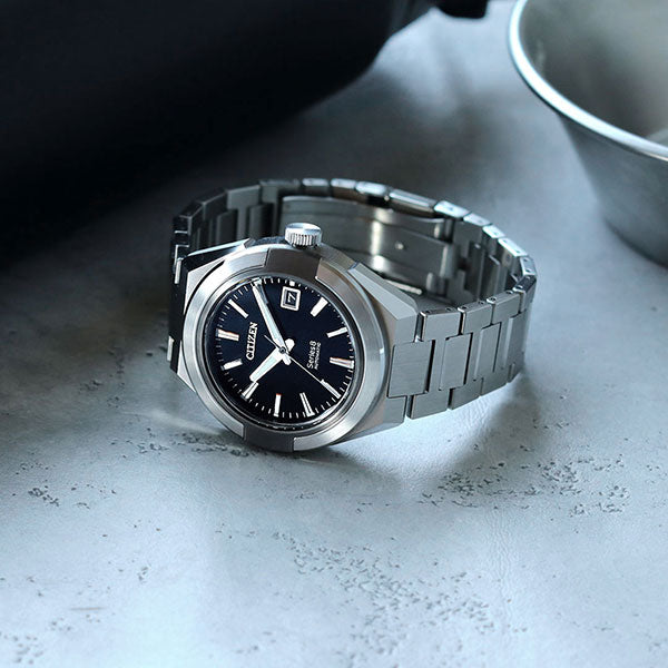 薄型メカニカルムーブメントを搭載したモデル⌚‼