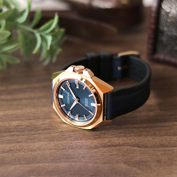 「Series 8（シリーズ8）」角形状のケースデザインにシンプルな文字盤を組み合わせたモデル⌚✨