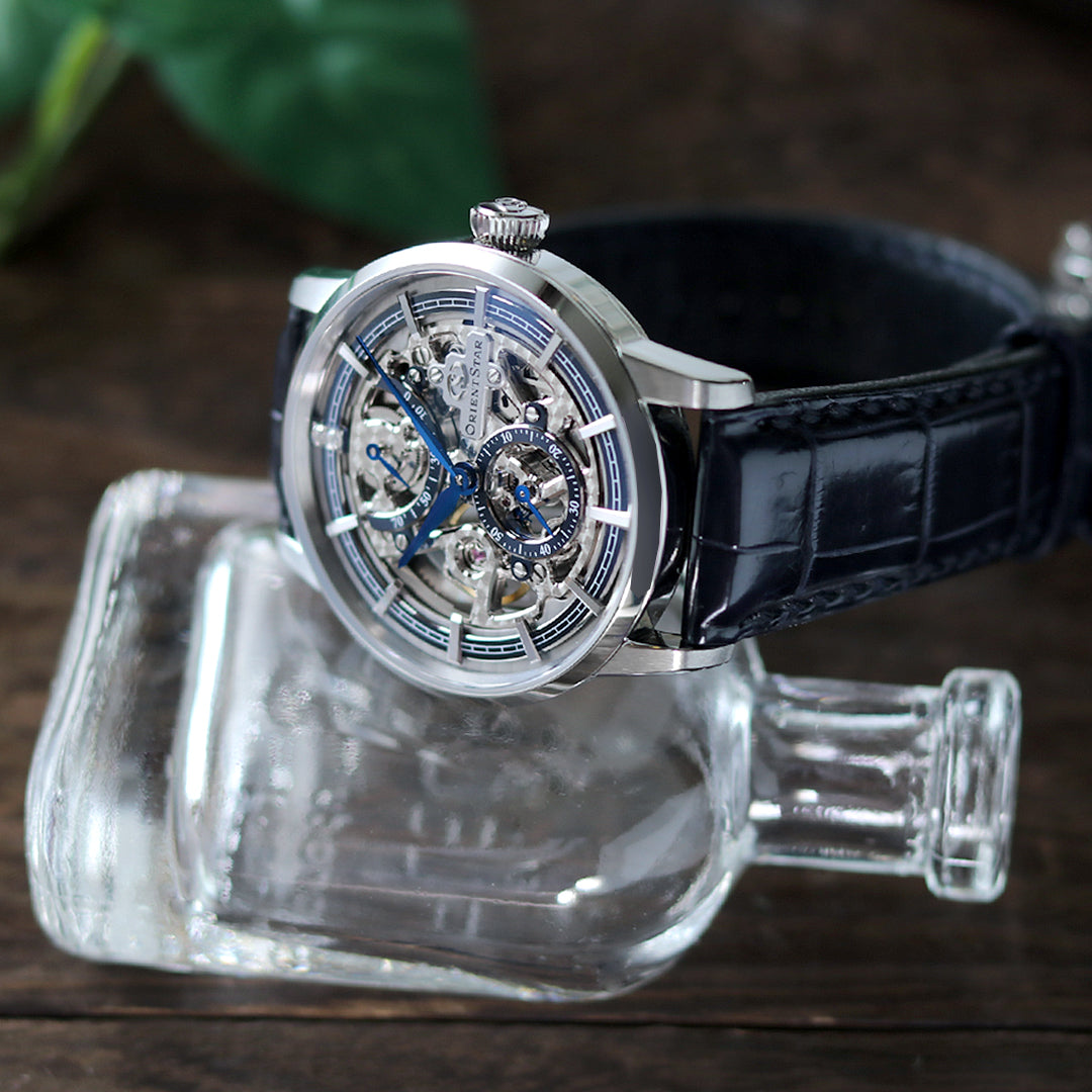 「C/2021 A1」レオナード彗星をモチーフにデザイン⌚【数量限定200個】