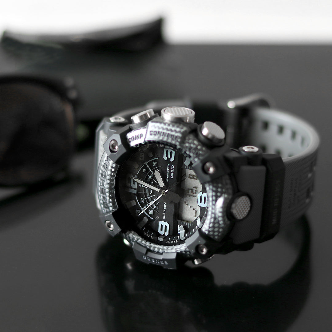 「MUDMASTER（マッドマスター）」から、カーボン素材を採用した構造のモデルが登場❕