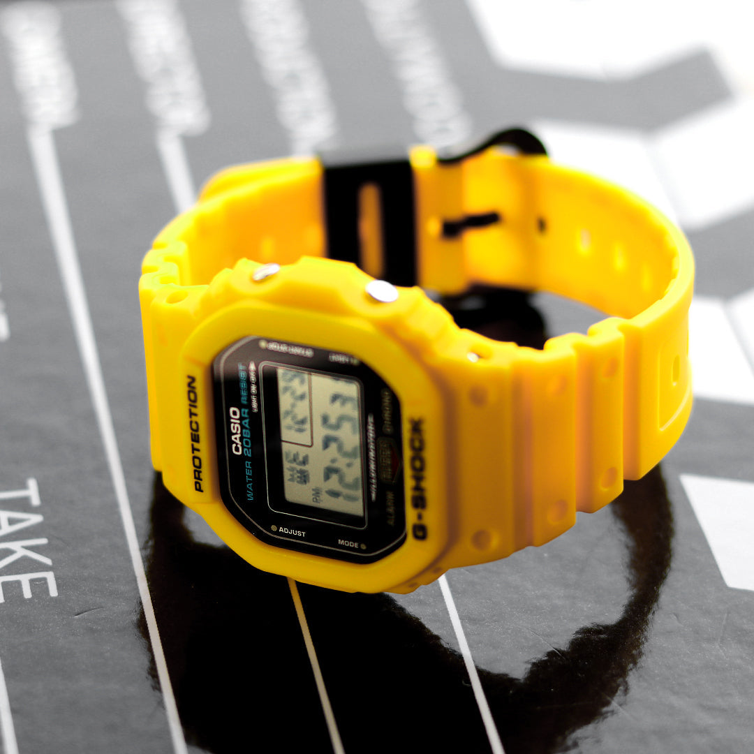 1987年にG-SHOCKで初めてカラーモデルとして発売され人気を博したDW-5600C-9BVをベースに採用‼