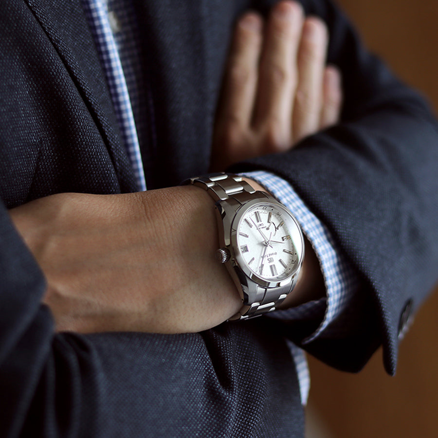 スプリングドライブの王道のデザインから、GMTモデルが登場⌚🌟