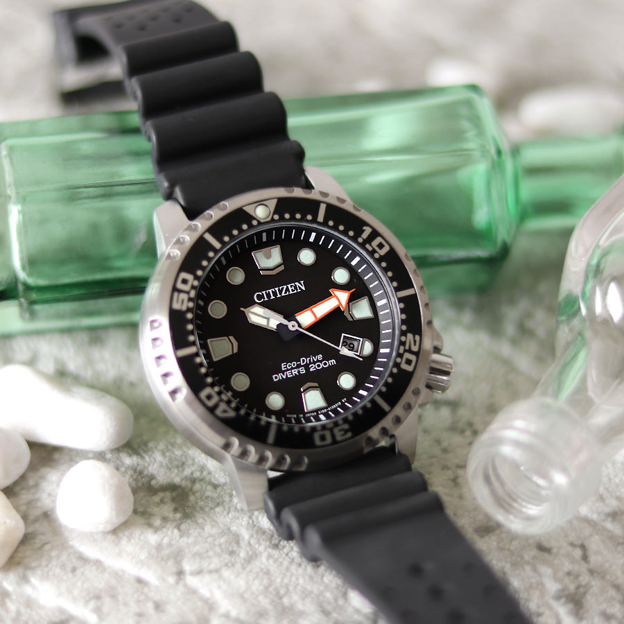 JIS・ISO 200ｍ防水ダイバー時計で、本格的な片回転レジスターリングを搭載しています⌚🤿