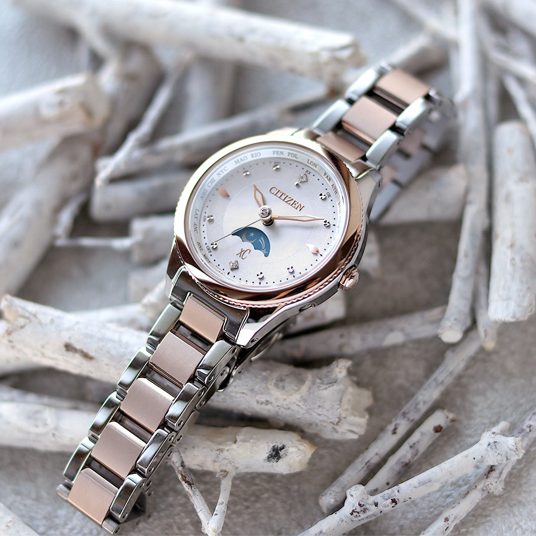 ガラスの中心でダイヤモンドが輝く「フローレットダイヤモデル」が登場💎⌚