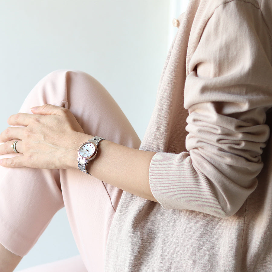ガラスの中心でダイヤモンドが輝く「フローレットダイヤモデル」が登場💕⌚