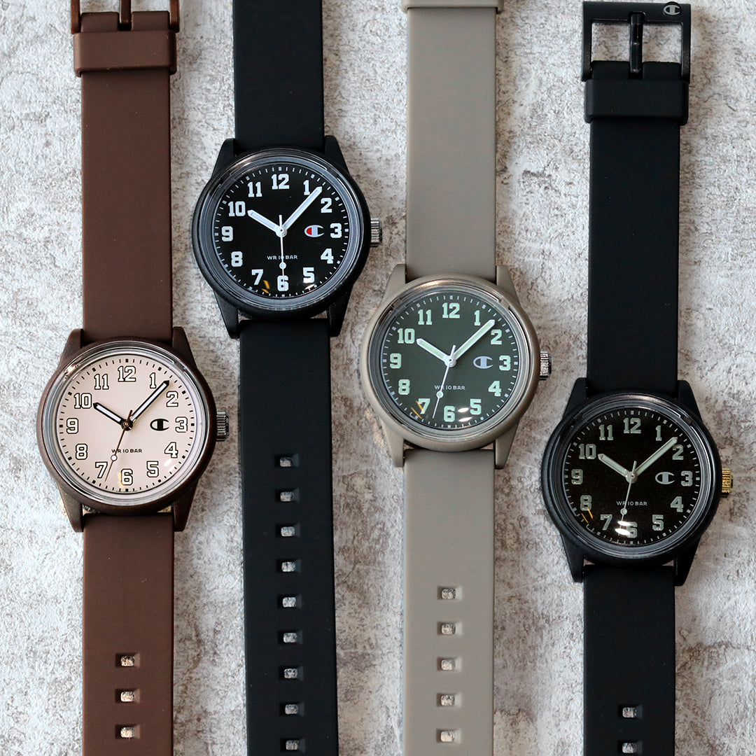 ［選べるモデル］装飾をすべてそぎ落とし、シンプルなデザインのモデル⌚