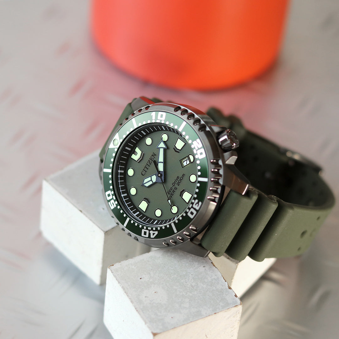 200m潜水防水のダイバーズ仕様をそのままに、ストリートカジュアルのテイストを加えたMARINEシリーズ⌚🤿🏄