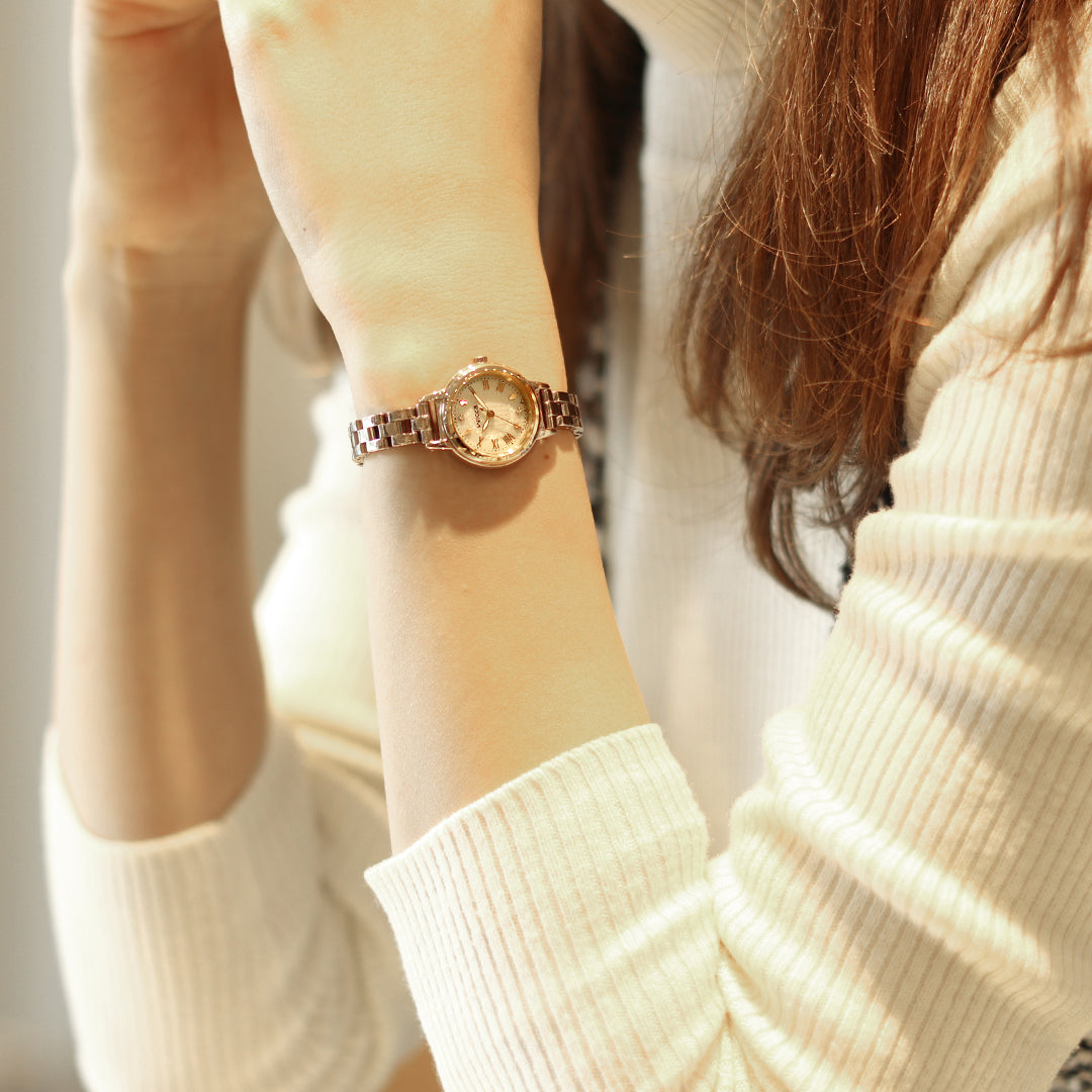 イメージキャラクター、福原遥さんとのコラボレーションモデル第２弾が登場⌚✨【数量限定1600個】
