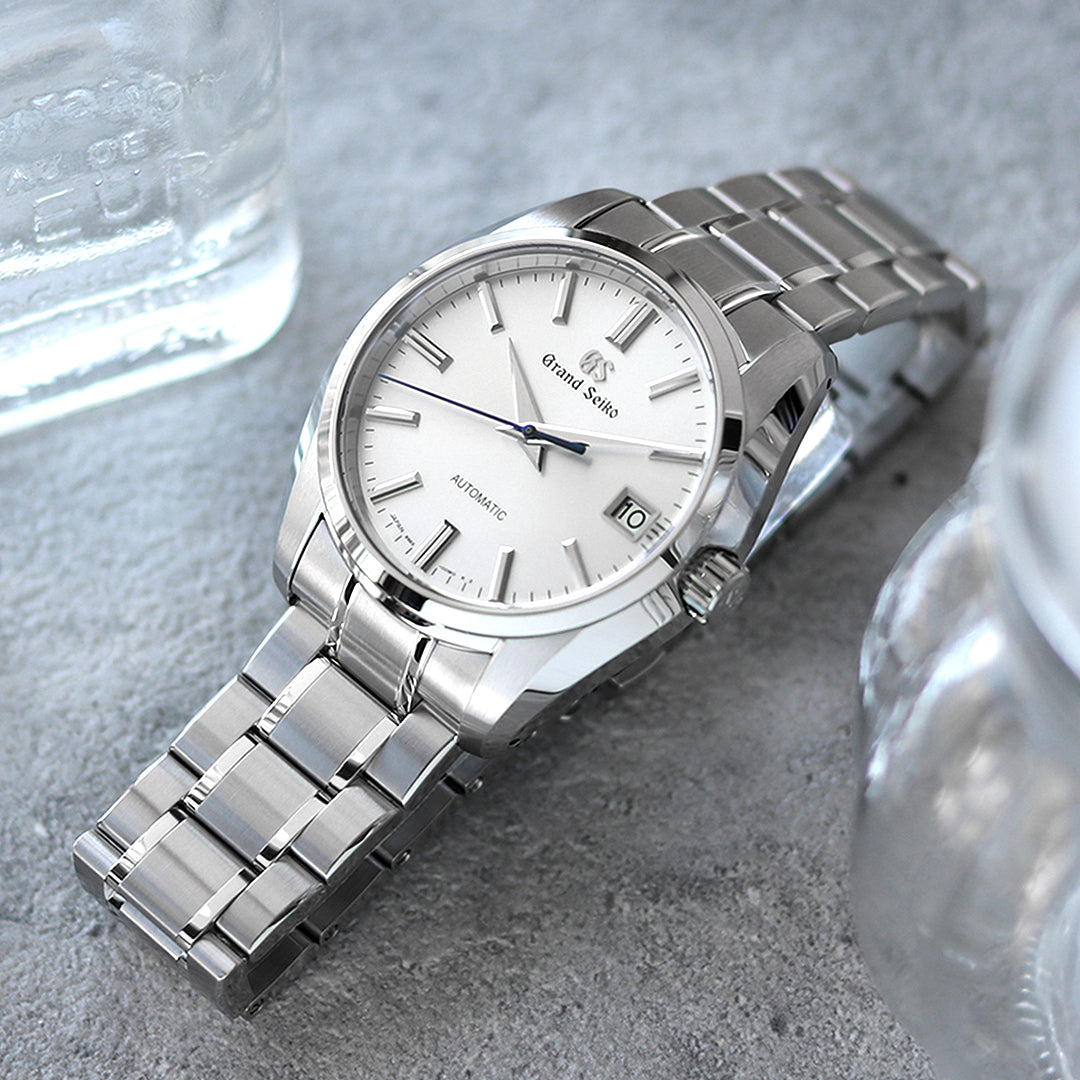 スタンダードな40mmサイズのメカが登場⌚✨