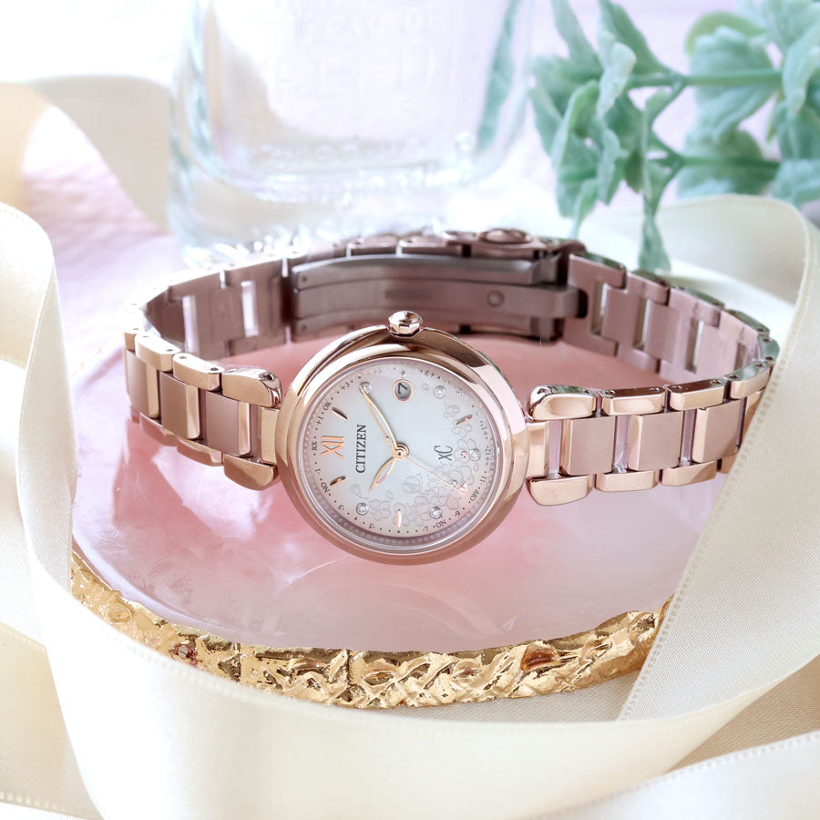 春のそよ風に揺れる美しい桜を表現したmizuコレクションの限定モデルです🩷