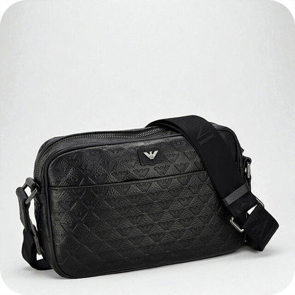 エンポリオ・アルマーニ ショルダーバッグ メンズ ブランド EMPORIO ARMANI EM001682-AF14774 UC001 ブラック 斜めがけ ブランド 高級 おしゃれ プレゼント 男性 実用的 かっこいい