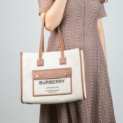 バ－バリ－ トートバッグ レディース ブランド BURBERRY 8044138 ホワイト/ブラウン 8044138