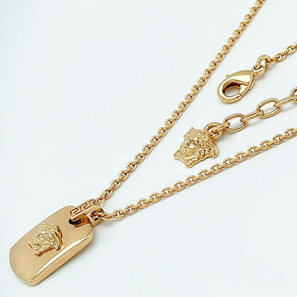 ヴェルサーチ VERSACE 1013850 1A00620 3J000 メドゥーサ グレカモチーフ プレート ネックレス ペンダント ゴールド レディース メンズ ユニセックス アクセ ANVE00074L