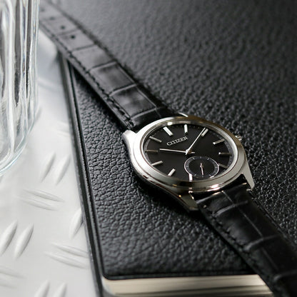 Citizen Eco Drive Solar One Solar Made in Japan Quartz Men&