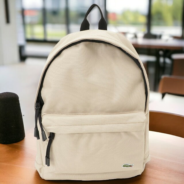 ラコステ LACOSTE NH4099 L37 ネオクロコ PC デイパック バックパック リュックサック クリーム メンズ レディース ユニセックス ワニロゴ 記念品 ギフト BBLT00027M