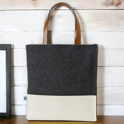マルニ MARNI SHMPV02Q00 P5070 ZO281 ミュゼオ ソフト フェルト＆レザー カラーブロック トートバッグ ラージ ダークグレー/ホワイト 記念品 ギフト BBMN00077L