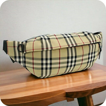 バーバリー ボディバッグ メンズ ブランド BURBERRY ナイロン ルーマニア 8084114 ベージュ系 マルチカラー バッグ BUR8084114011