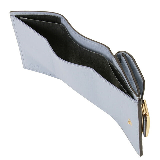 フェンディ FENDI 8M0395 AAJD F1L1W マイクロFFロゴ エンボス バゲット 三つ折り財布 コンパクトウォレット ライトブルー レディース BWFE00170L