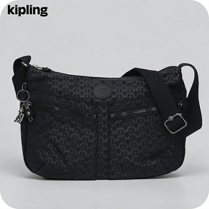 キプリング ショルダーバッグ レディース ブランド Kipling イゼラ ロゴ ワンポイント 総柄 K12592-K59 Signature Emb 黒 K12592-K59