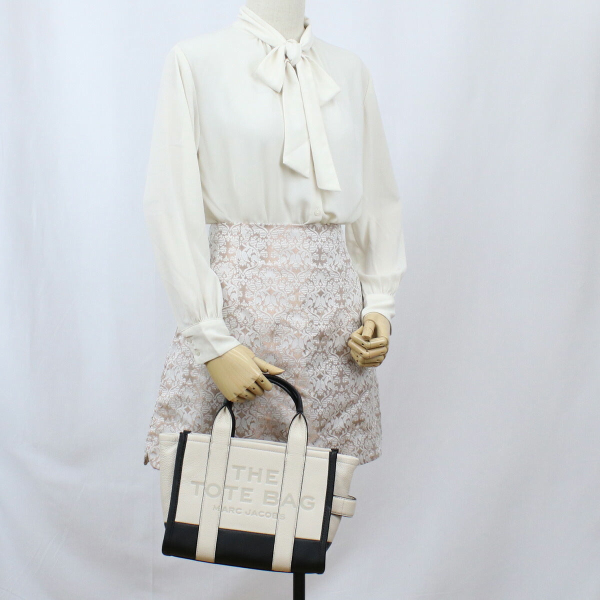 マークジェイコブス トートバッグ レディース レザー ベトナム H006L01RE22 IVORY MULTI ホワイト系 バッグ MAJH006L01RE22011