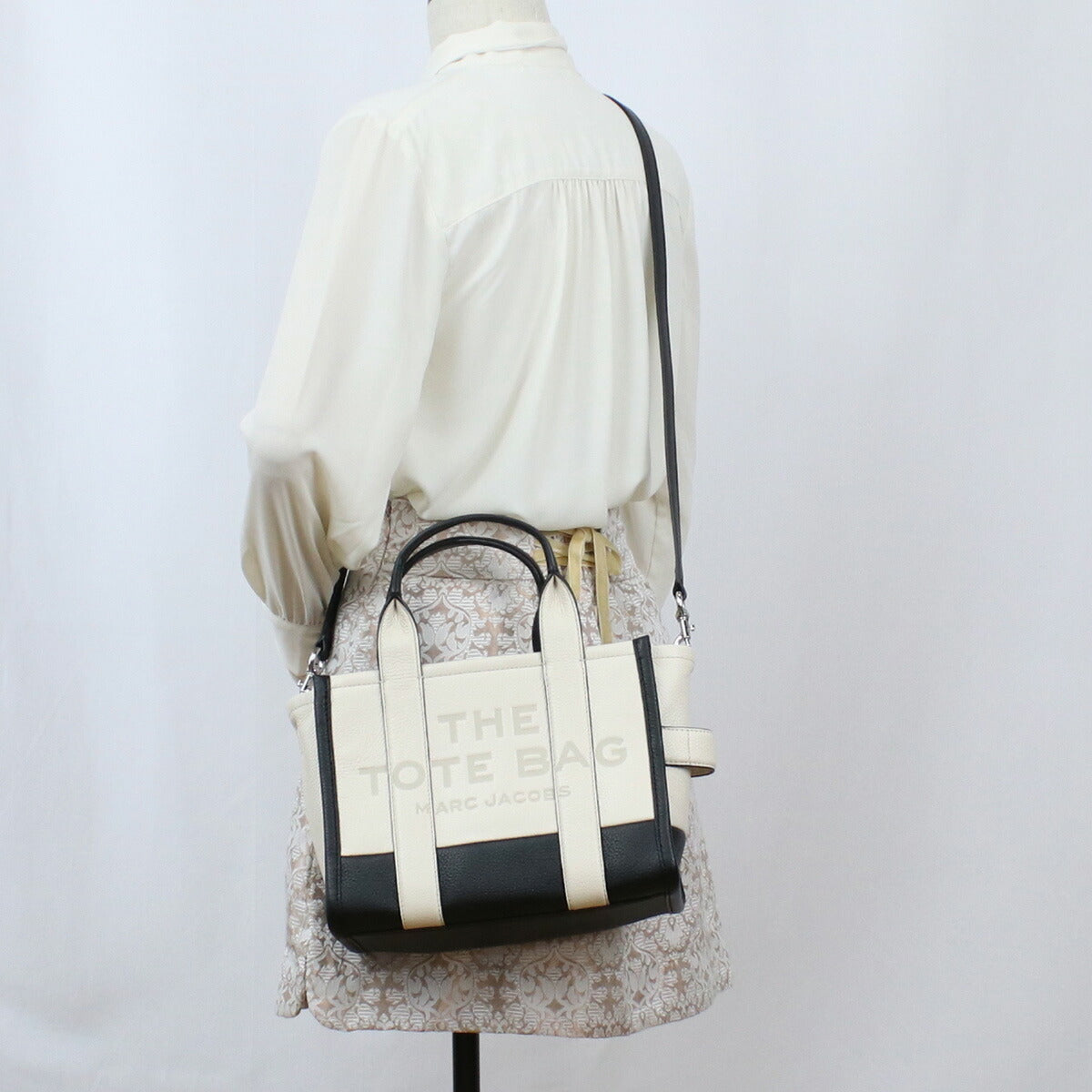 マークジェイコブス トートバッグ レディース レザー ベトナム H006L01RE22 IVORY MULTI ホワイト系 バッグ MAJH006L01RE22011