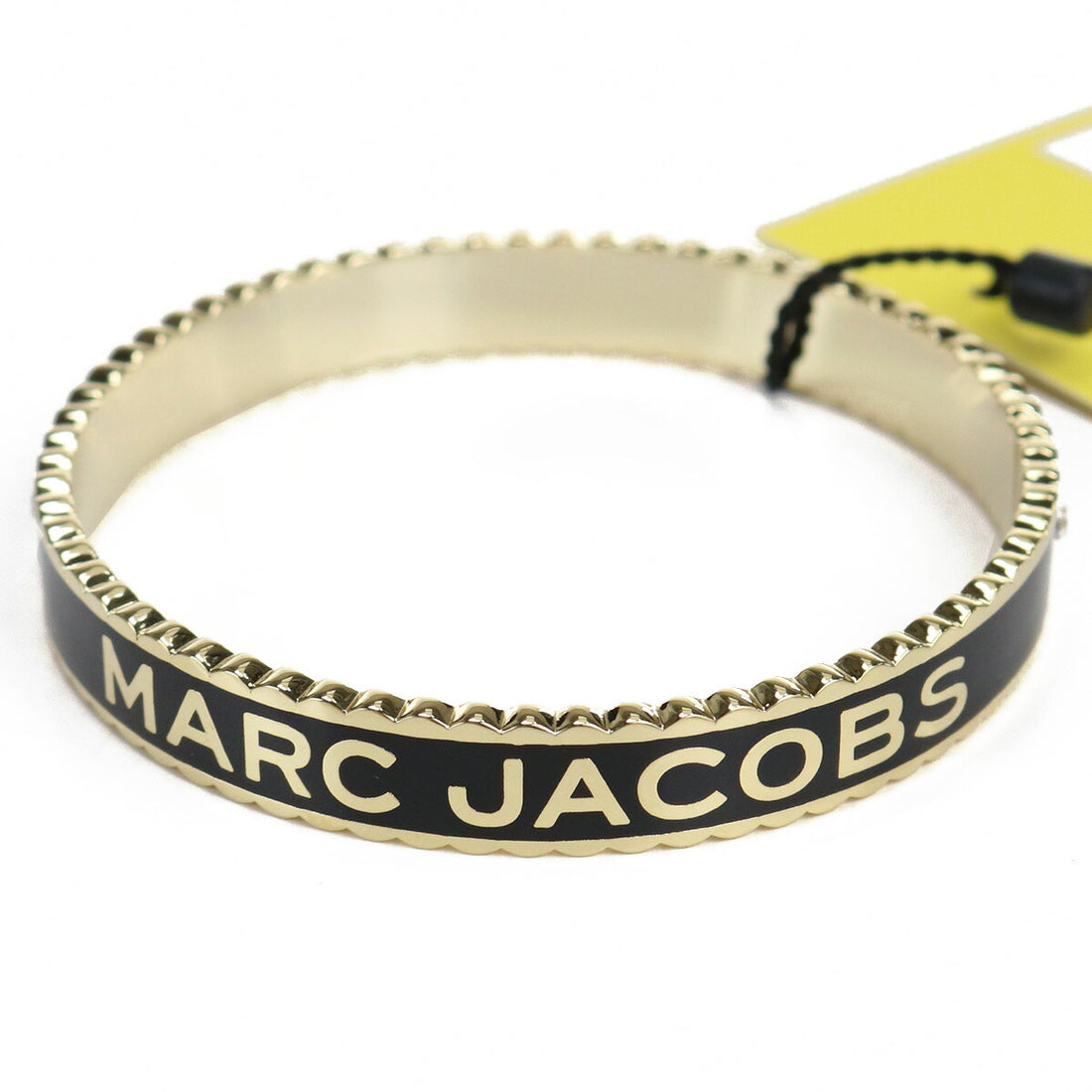 マーク・ジェイコブス バングル レディース メタル J105MT7PF22 BLACK-GOLD ブラック ジュエリーアクセサリー MAJJ105MT7PF22011