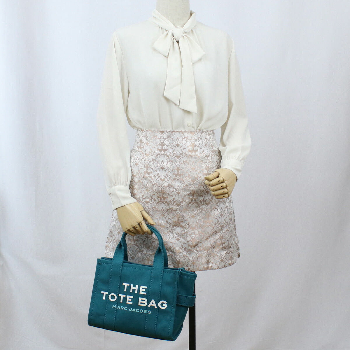 マークジェイコブス トートバッグ レディース キャンバス ベトナム M0016493 HARBOR BLUE ブルー系 バッグ MAJM0016493081
