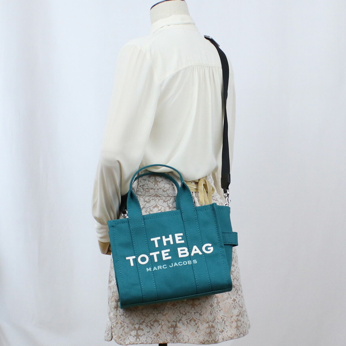 マークジェイコブス トートバッグ レディース キャンバス ベトナム M0016493 HARBOR BLUE ブルー系 バッグ MAJM0016493081